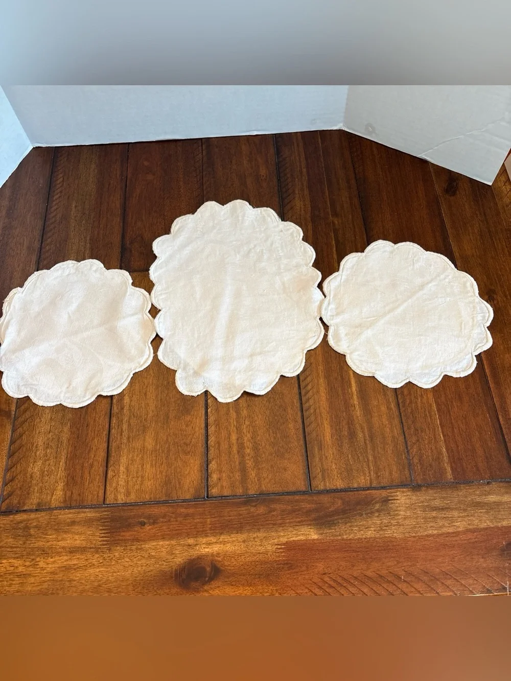 Set Of 3 Vintage Cream Linen Hot Trivet Covers 1 Oval, 2 Round Ones